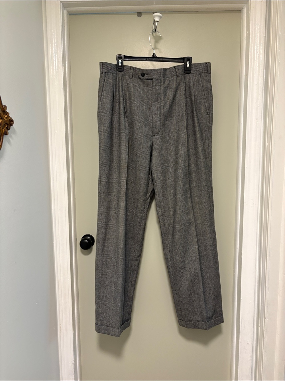 Vintage Burberrys grey glen plaid cuffed pants. 38x32